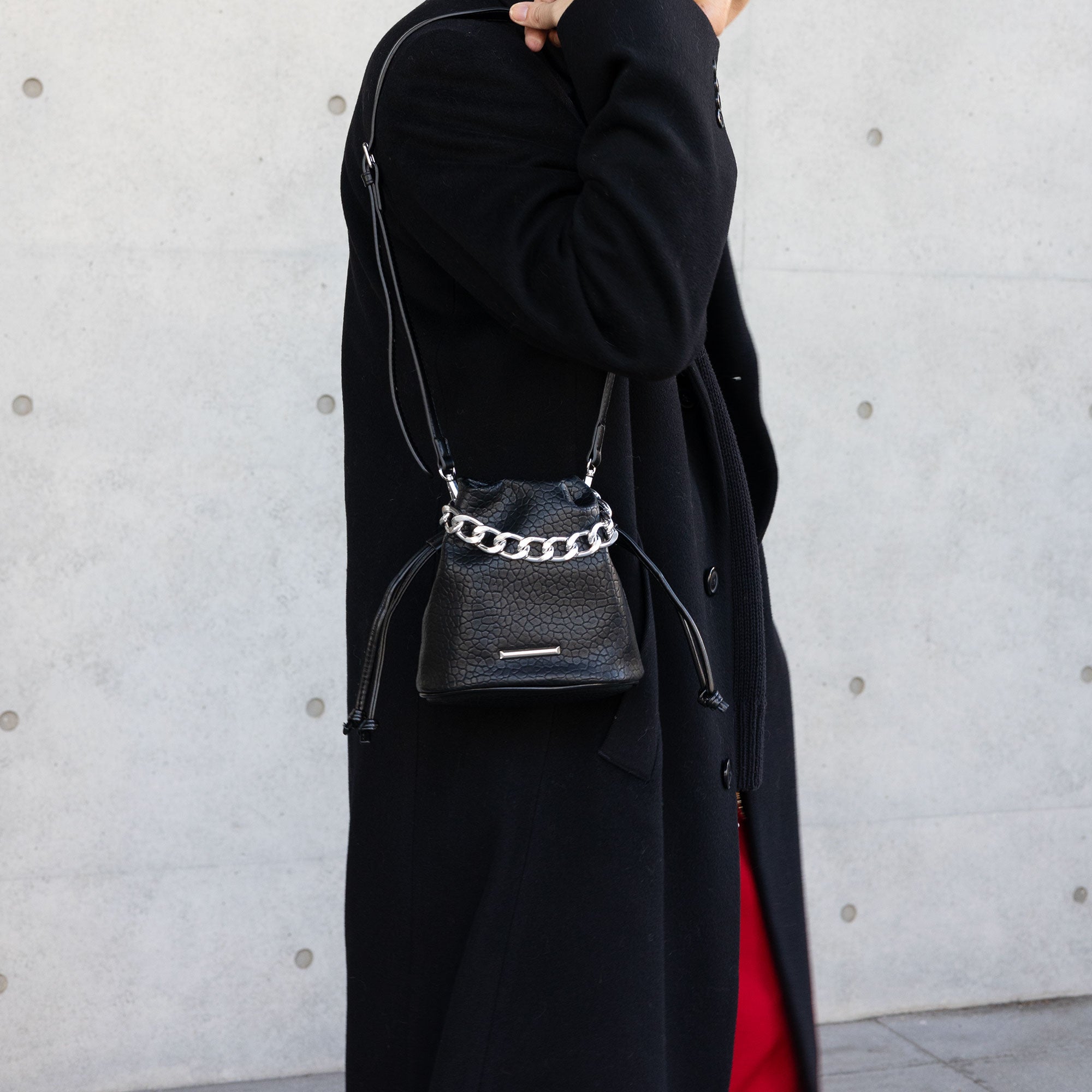 chain drawstring bag