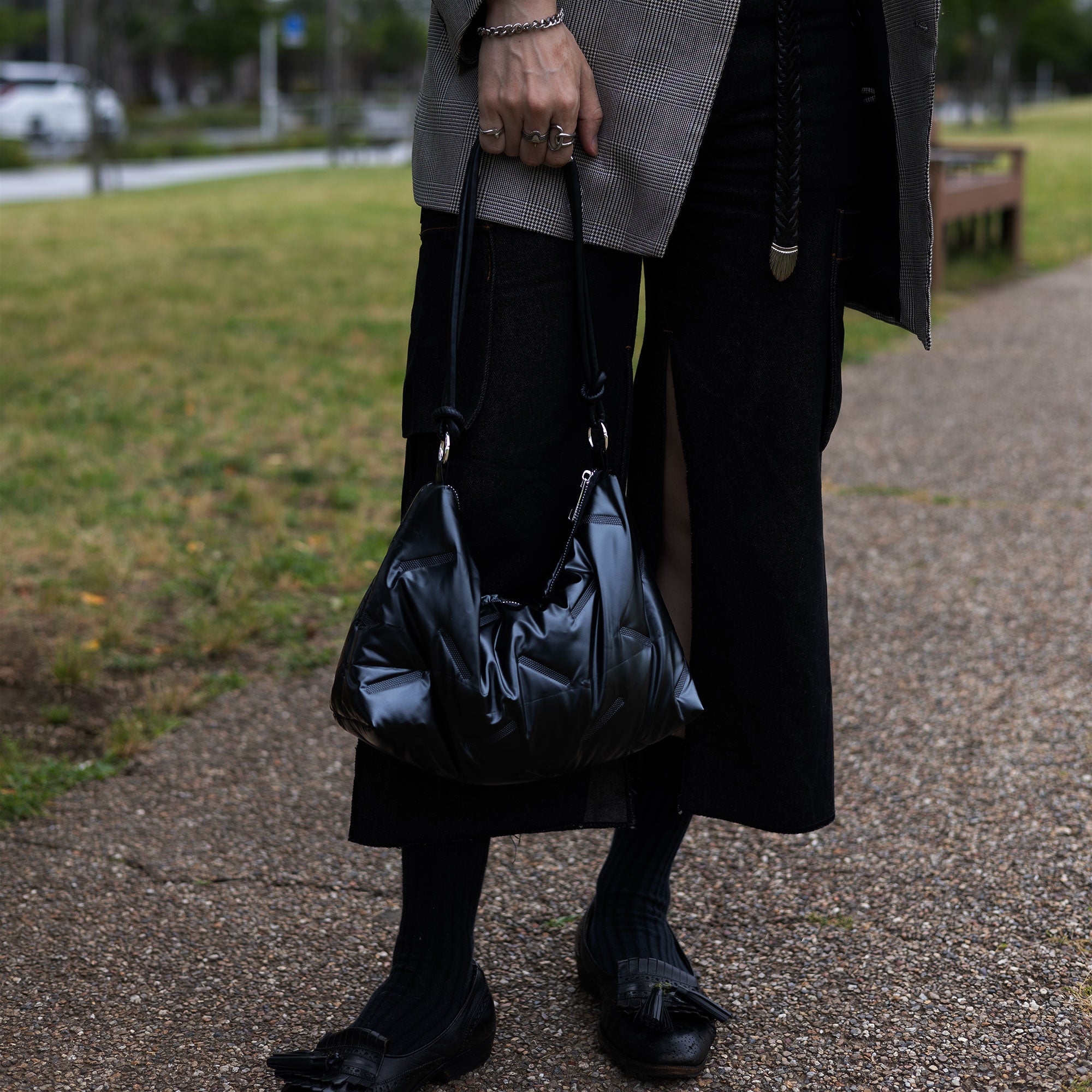 Volume hand bag