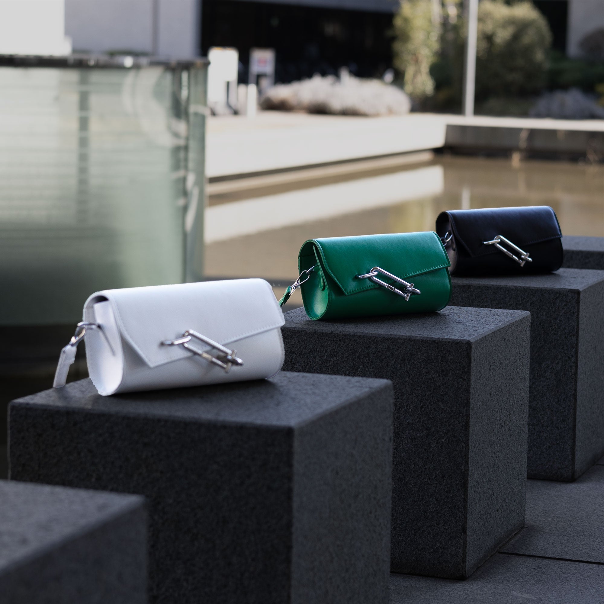 lock shoulder bag